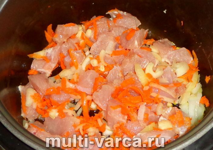 Макарони з індичкою в мультиварці