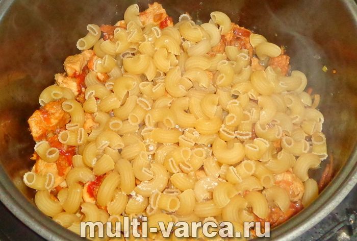 Макарони з індичкою в мультиварці