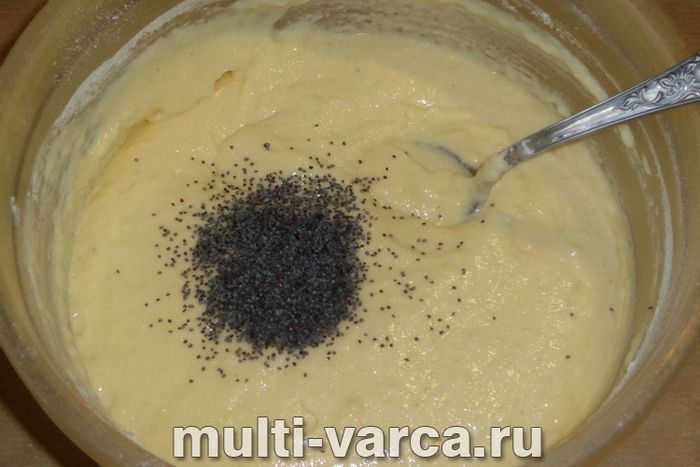 Манний пиріг у мультиварці