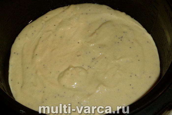 Манний пиріг у мультиварці