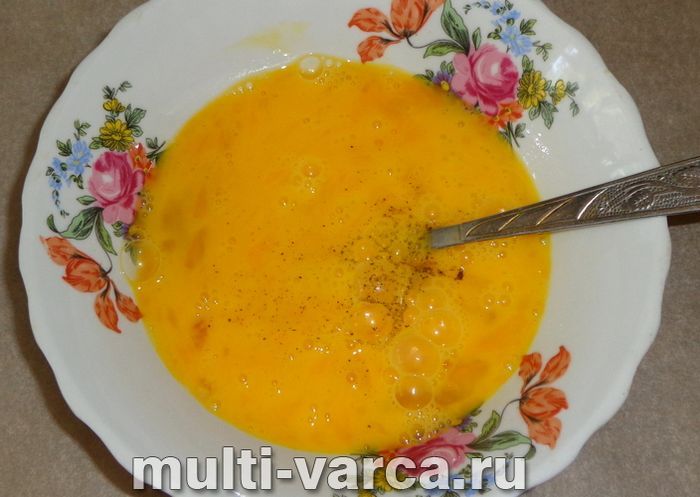 Омлет із броколі в мультиварці