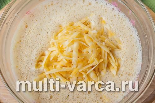 Омлет із макаронами та ковбасою