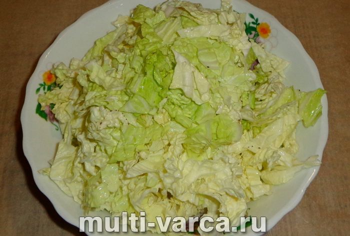 Пекінська капуста з фаршем у мультиварці