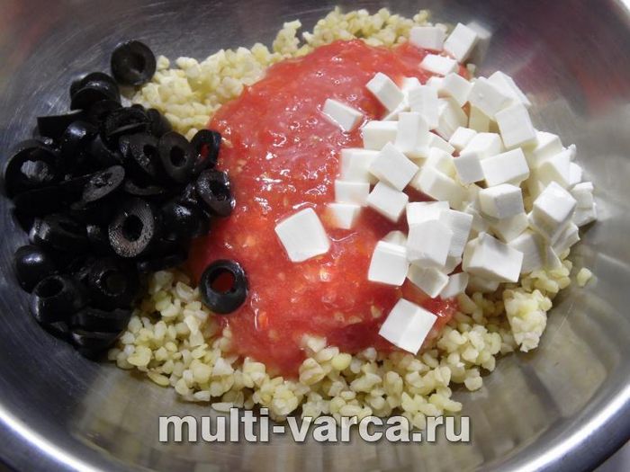 Перець фарширований булгуром і томатами
