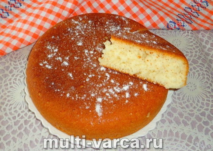 Пиріг без яєць на кефірі в мультиварці