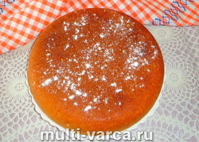 Пиріг без яєць на кефірі в мультиварці