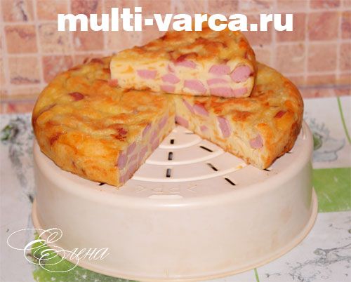 Пиріг на майонезі з сиром і сосисками в мультиварці