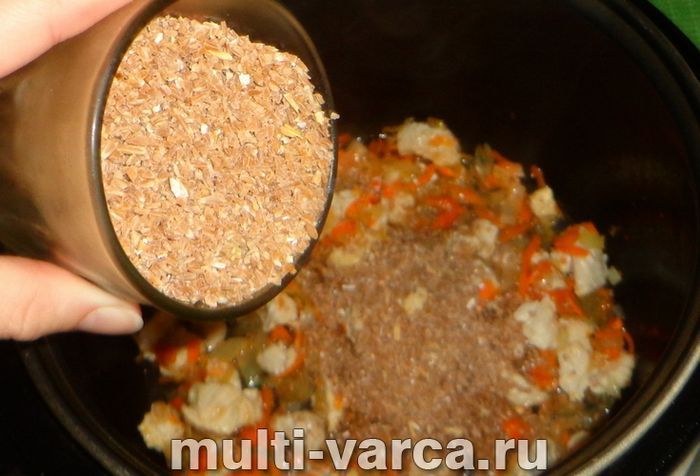 Полба з куркою в мультиварці