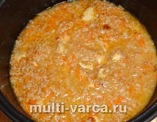 Пшенична каша з м'ясом у мультиварці