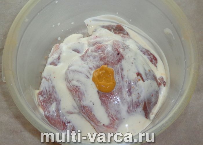 Стейк зі свинини в мультиварці
