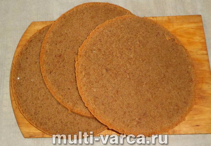 Торт із вишнею в мультиварці