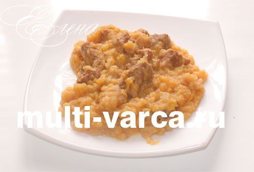 Тушкований колотий горох із м'ясом