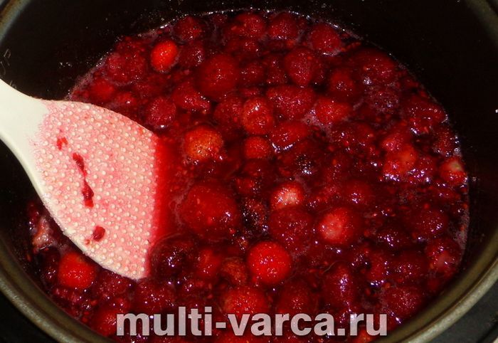 Варення з полуниці та малини в мультиварці