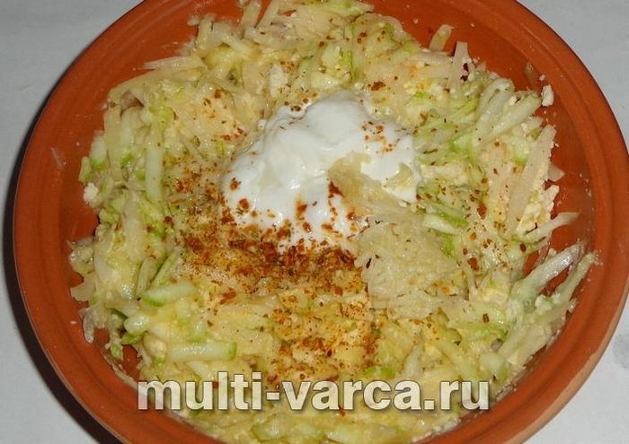 Запіканка з кабачків і картоплі в мультиварці
