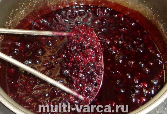 Желе з чорної смородини в мультиварці