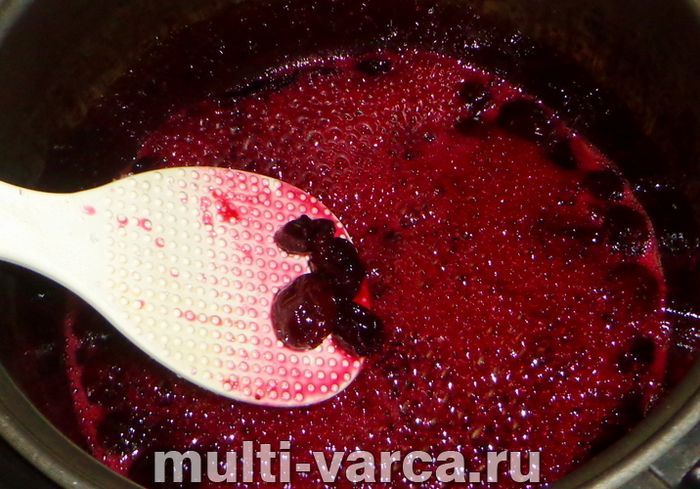 Желе з вишні в мультиварці