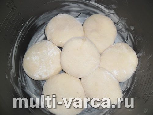 Булочки з яблуками