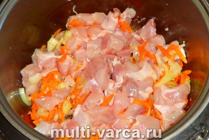 Фунчоза з куркою в мультиварці