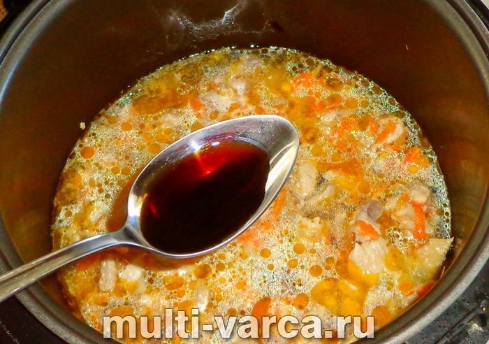 Фунчоза з куркою в мультиварці