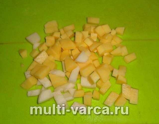 Гороховий суп із тушонкою в мультиварці