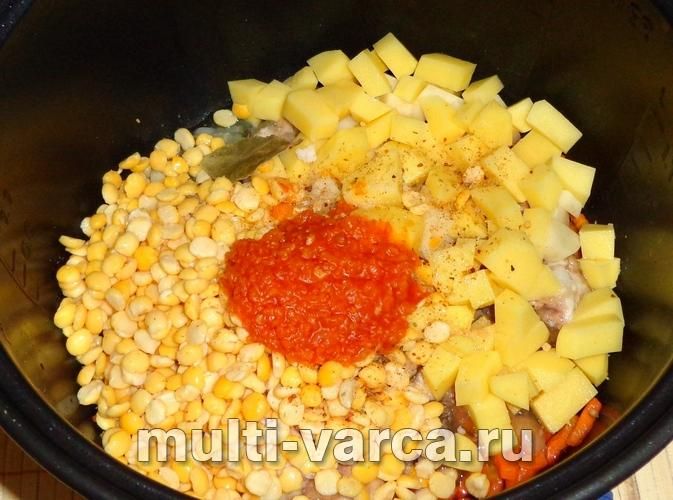 Гороховий суп із тушонкою в мультиварці