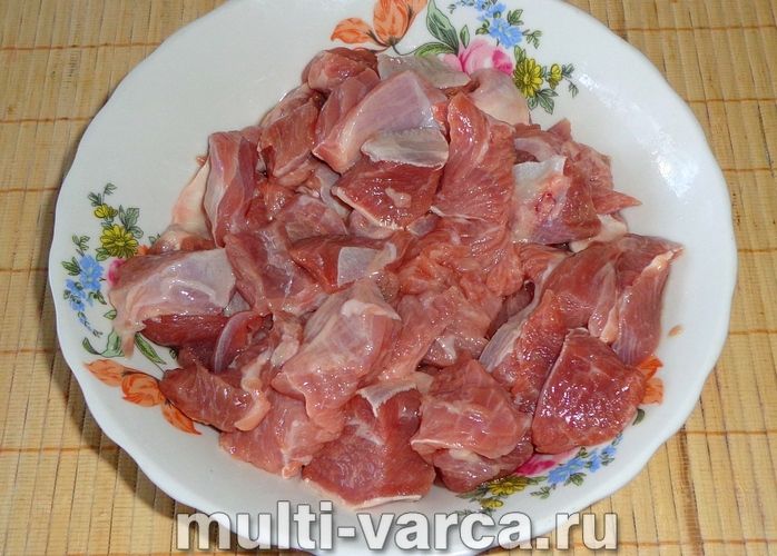 Індичка з яблуками в мультиварці