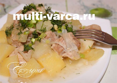 Кабачки з картоплею і м'ясом у мультиварці
