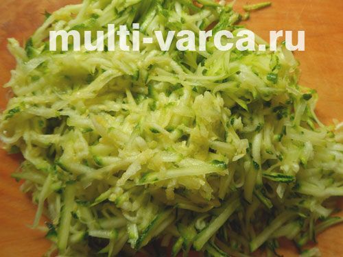 Кабачкові оладки з часником, майонезом і карі