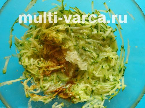 Кабачкові оладки з часником, майонезом і карі