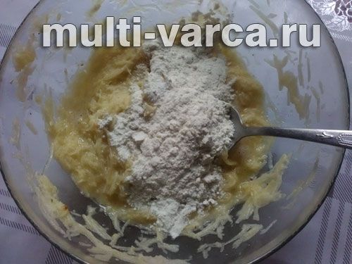 Картопляні оладки або деруни з фаршем