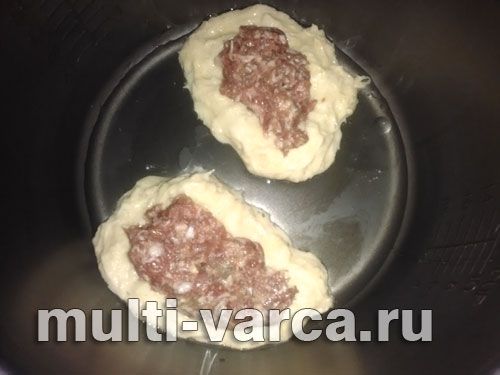 Картопляні оладки або деруни з фаршем