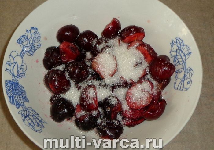 Компот із черешні в мультиварці