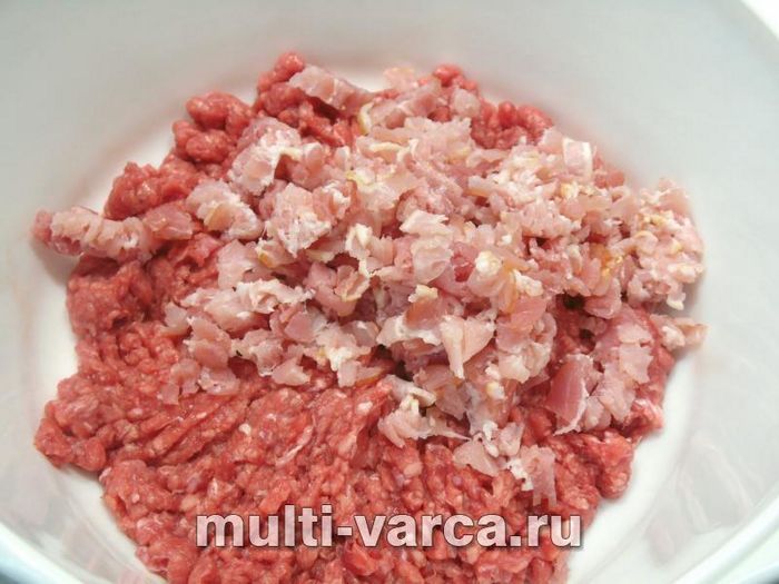 Котлети в сирному соусі