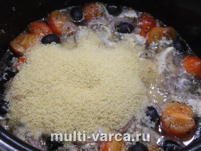 Куряче філе з кускусом та овочами