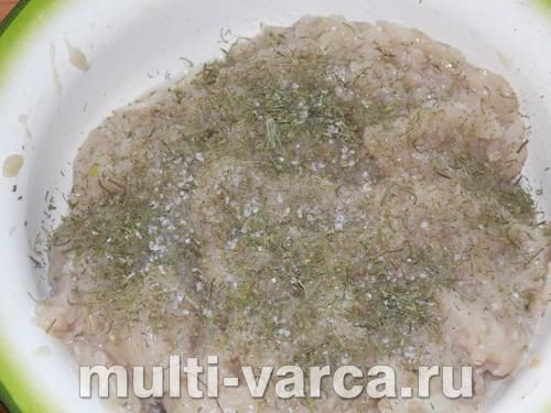 Курячі котлети з сиром і паприкою