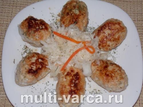 Курячі котлети з сиром і паприкою