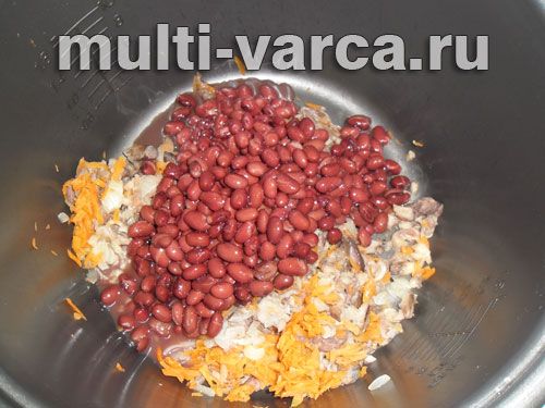 Квасоля з грибами по-домашньому