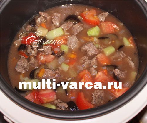 М'ясо з рисом та овочами в мультиварці