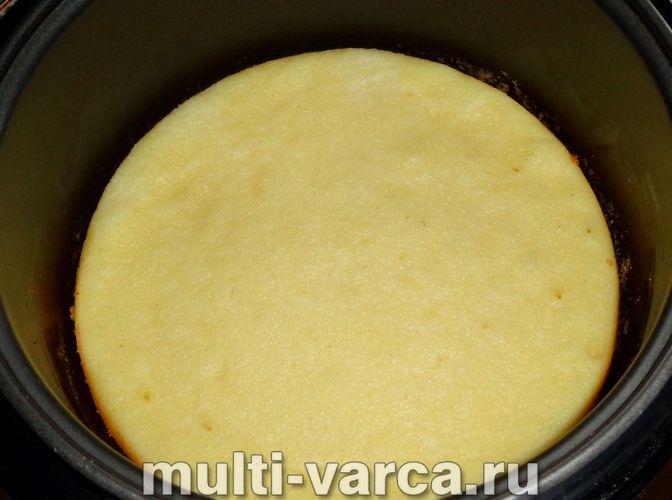 Манник із сиром у мультиварці