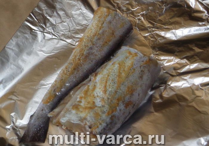 Минтай у фользі