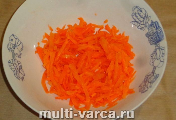 Минтай у сметанному соусі