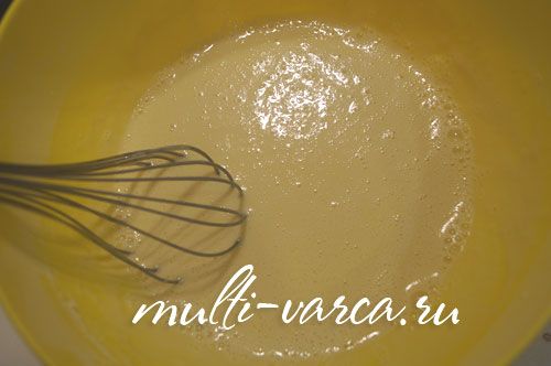 Млинці на молоці з начинкою з курки та сиру