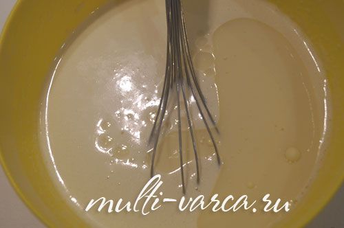 Млинці на молоці з начинкою з курки та сиру
