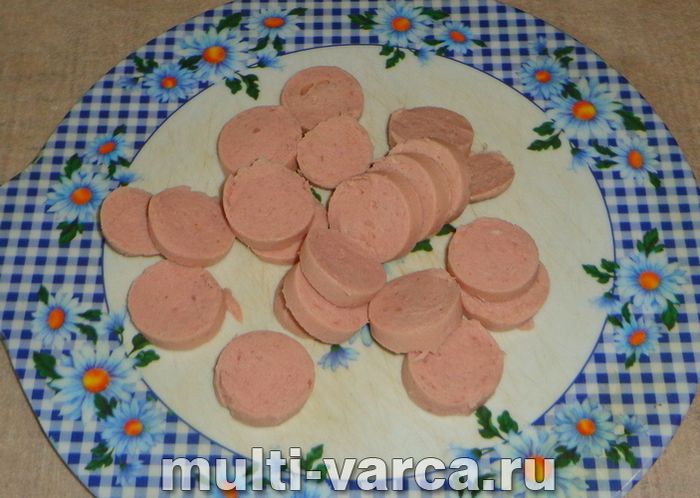 Омлет із сосисками в мультиварці