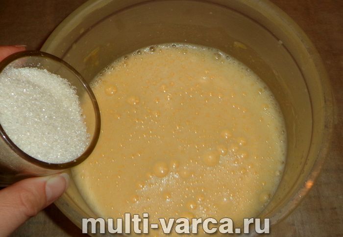 Пиріг із мандаринами в мультиварці