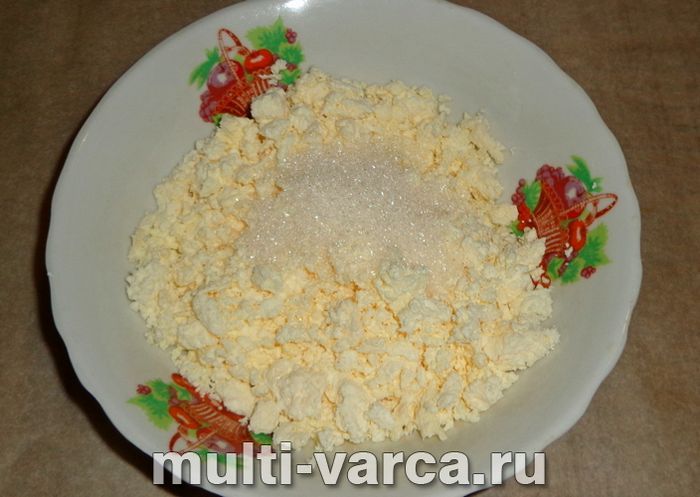 Пісочний пиріг із чорницею та сиром