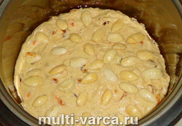 Різдвяний кекс у мультиварці