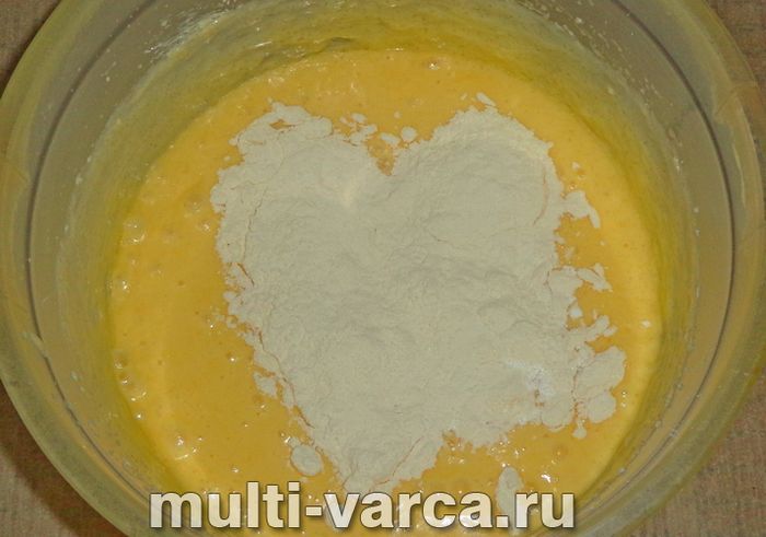 Різдвяний кекс у мультиварці