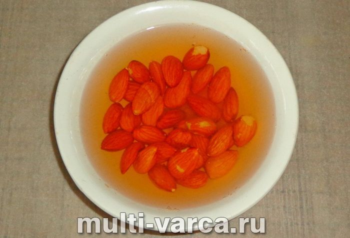 Різдвяний кекс у мультиварці