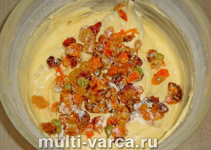 Різдвяний кекс у мультиварці